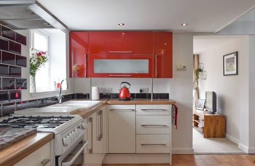 New Forest District Cottage | 1 bedroom accommodation in Sway, near Lymington