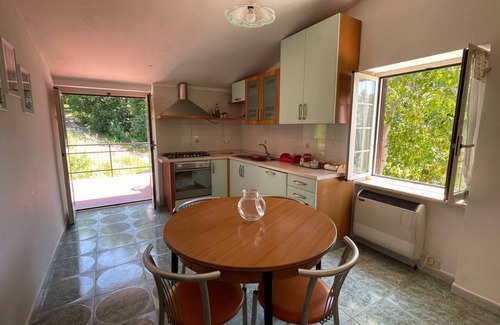 Cervara di Roma Apartment | 1 Bedroom Apartment in Cervara di Roma