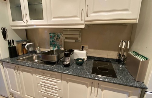 Palau-Saverdera Apartment | 1 bedroom apartment in palau saverdera