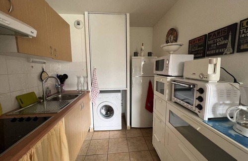 Cambo-les-Bains Apartment | 1-Bedroom Apartment with Pool View in Secure Residence, Cambo-les-Bains
