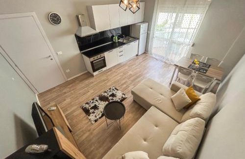 Shkembi i Kavajes Apartment | 1 bedroom apartment 725