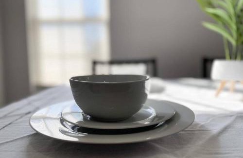 Florence Apartment | 1 Bedroom Apartment - FREE Wi-Fi & Parking !