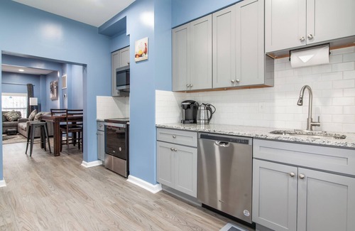 Downtown Baltimore Apartment | 1-bedroom apartment just 8 minutes drive to Oriole Park at Camden Yards