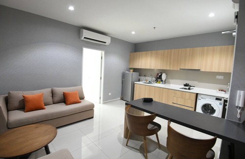 Shah Alam Apartment | 1 bedroom Apartment that can accomodate 2-5 pax near to amazing theme parks a