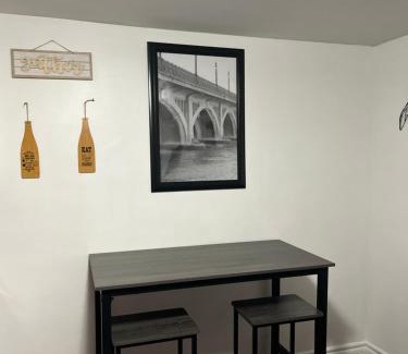 Ajax Apartment | 1 bedroom apartment w/Wifi and private entrance