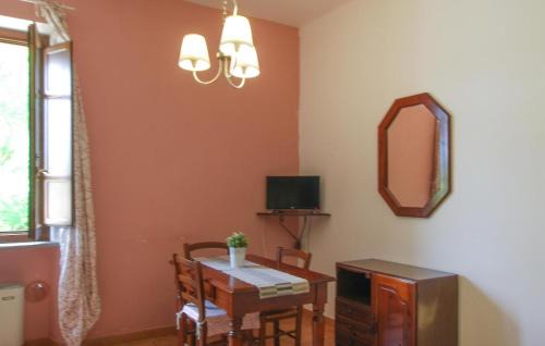 Montone Apartment | 1 Bedroom Awesome Apartment In Montone