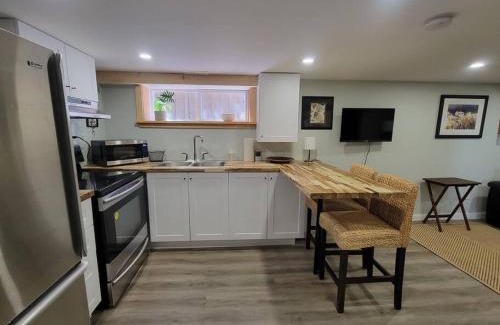Brampton Apartment | 1 bedroom basement apartment with free parking