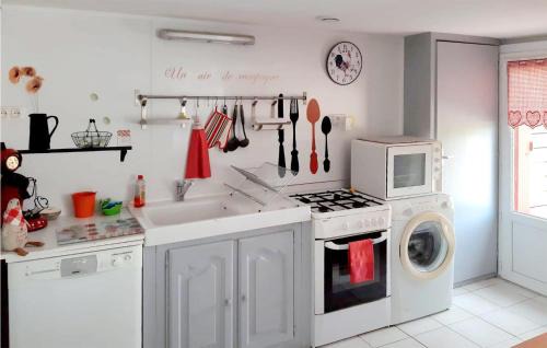 Vallans House | 1 Bedroom Cozy Home In Granzay-Gript
