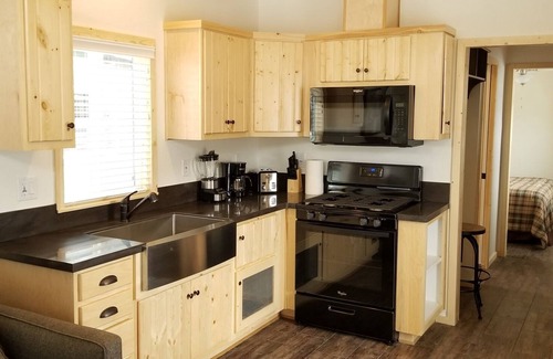 Mammoth Lakes Cabin | 1-bedroom cabin just 9 minutes to Mammoth Mountain