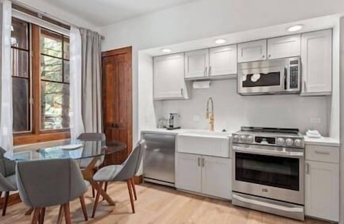 West End Apartment | 1 Bedroom Condo, Aspen Core, Pool, Hot Tub!