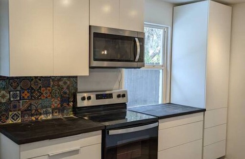 Gainesville House | 1-Bedroom Cozy Casa in the heart of Gainesville