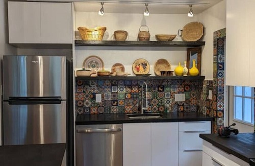 Gainesville House | 1-Bedroom Cozy Casa in the heart of Gainesville