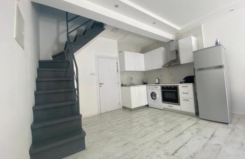 Agios Tychon Apartment | 1-bedroom duplex 100m by the sea