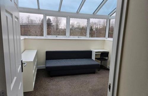 Bletchley Apartment | 1 Bedroom en suite ASHLAND, Milton keynes