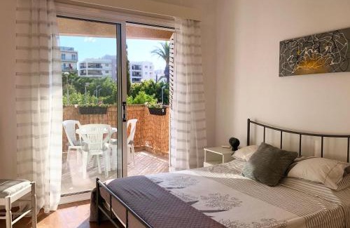 Neapolis Apartment | 1 bedroom flat, prime location near sea, sleeps 4