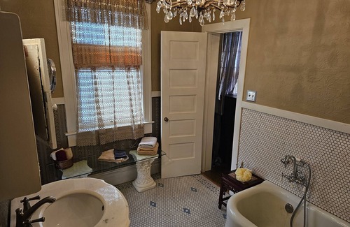 Decatur Apartment | 1 bedroom furnished suite in Historic home perfect for traveling professional