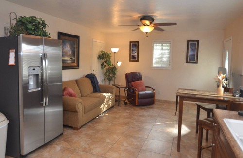 Pusch Ridge Estates House | 1 bedroom guest home in Oro Valley! Mountain views, hot tub. Private entry!