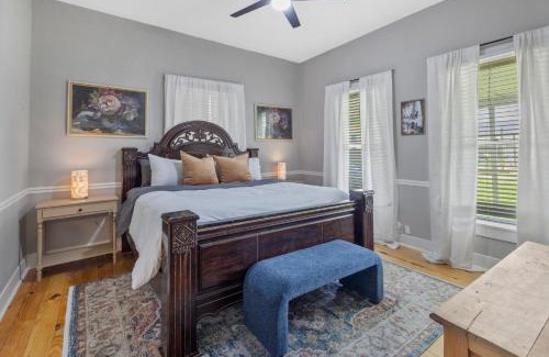 Lake Charles House | 1 Bedroom Home in Downtown Lake Charles La
