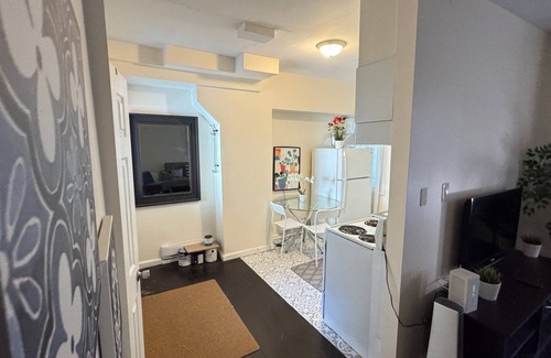 Blake - Jones Apartment | 1 bedroom LESLIEVILLEn