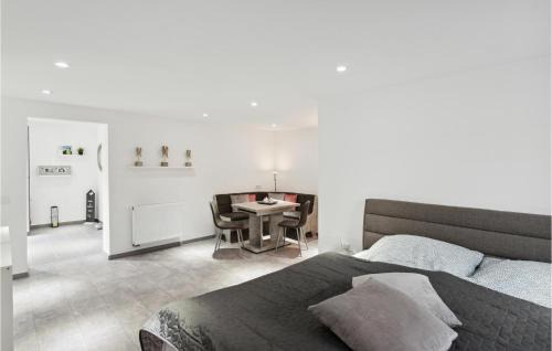 Nieheim Apartment | 1 Bedroom Lovely Apartment In Nieheim