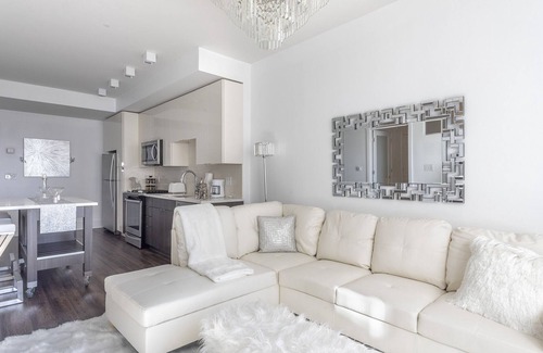 Garden Hills Apartment | 1 Bedroom Luxury Buckhead Apartment Home