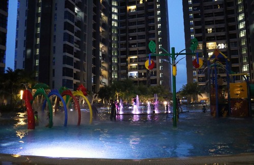 Malacca City Condo | 1 bedroom luxury condo. 1 to 7 guests, 3 beds, 1 sofa bed, 1 bathroom, living