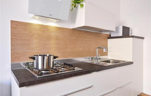 Pozzallo Apartment | 1 Bedroom Nice Apartment In Pozzallo