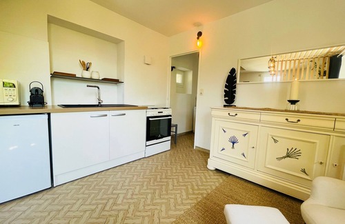 Sault House | 1 Bedroom Private vacation home in Sault