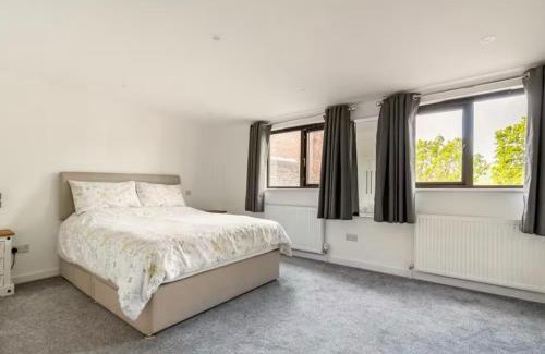 Ide Apartment | 1 bedroom self contained separate Annexe in Exeter