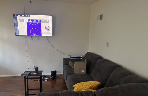 Ferguson House | 1 bedroom shared space with 2 other tenants in a 3 bedroom single family.