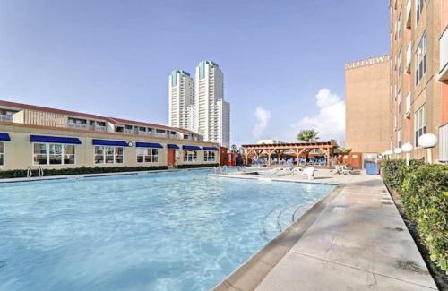 South Padre Island House | 1 Bedroom Studio Near Beach w Pool & Amenities