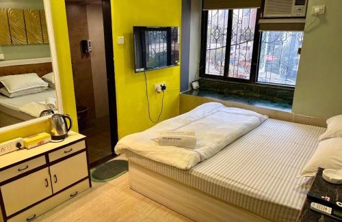 Bandra West Apartment | 1 Bedroom Studio Apartment- Close to BKC