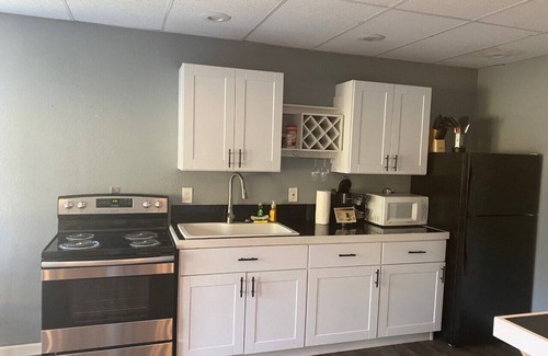 Grant House | 1 Bedroom w/Spa, Great Views in the Mountains!