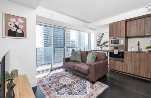 Bay Cloverhill Apartment | 1 Bedroom with Balcony on Bay St