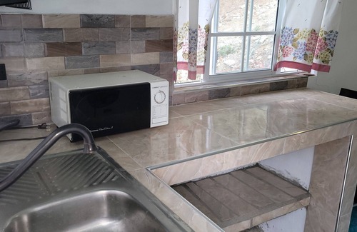 Yallahs Apartment | 1 bedroom with parking