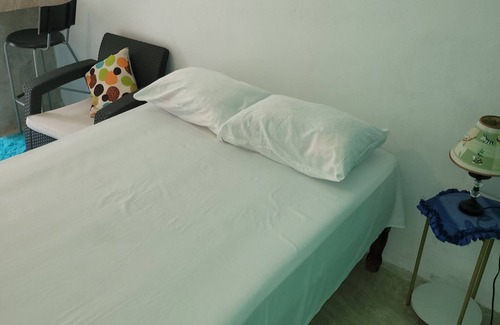 Yallahs Apartment | 1 bedroom with parking