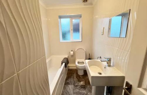 Wallington North Apartment | 1 Berkeley Court