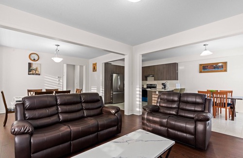 Caledon House | #1 Best Deal in Brampton