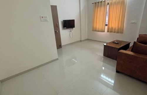 Pune Bed & Breakfast | 1 BHK Comfy Stay 102