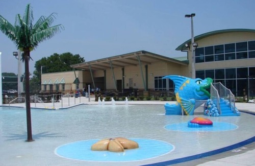 New Port Richey Apartment | 1 blk to Downtown NPR. Quiet back St. Free Parking