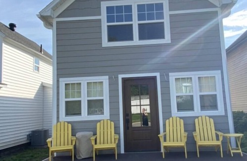 Clear Lake House | 1 block to lake, 2 blocks-Surf Ballroom, & 3 blocks-City Park-Perfect posh stay!