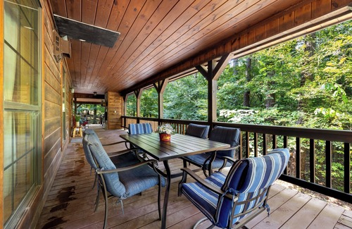 Broken Bow Apartment | 1 Br - 1 Ba - Sleeper Sofa - Sleeps 4 - Hot Tub