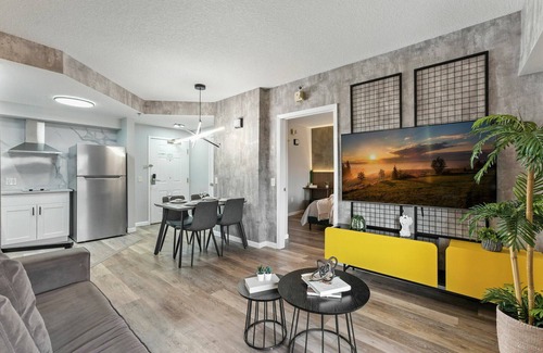 Florida Central Atlantic Coast Apartment | 1 BR/1 Bath, sleeps 6, Close to Universal Parks!