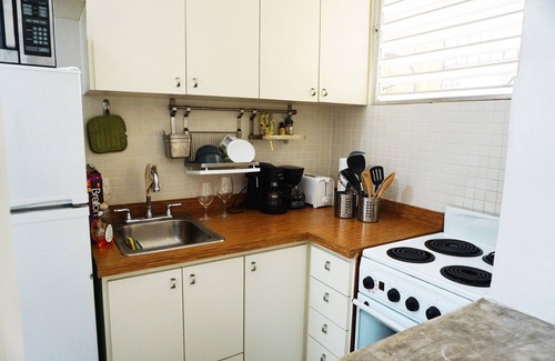 Santurce Apartment | 1-Br 4 Blocks From Ocean Park Beach