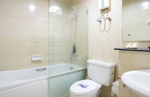 Khlong Tan Condo | 1 BR Oriental Decor@BTS Phrom Phong - Great facility !