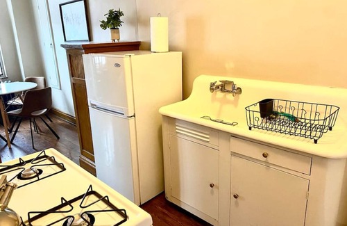 Cheyenne Apartment | 1 BR Sleeps up to 4 guests
