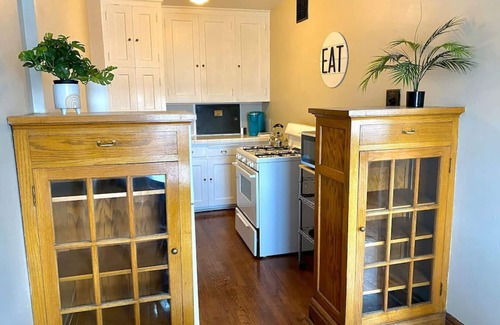 Cheyenne Apartment | 1 BR Sleeps up to 4 guests