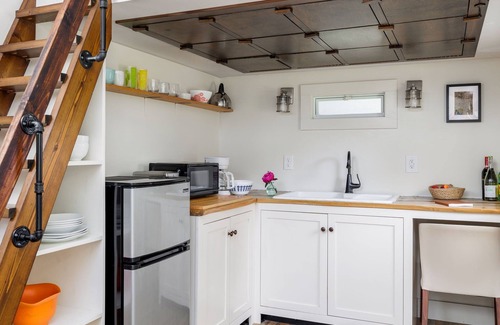 South Lamar House | 1 br, South Austin, Eco Friendly | Bluebonnet