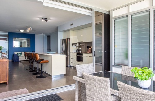 Nelly Bay Apartment | 1 Bright Point Apartment 4105