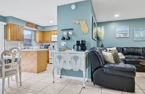 Homosassa House | #1 Cozy 2 Bdrm with Boat Parking - Convenient Location